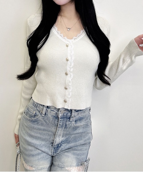 INGNI(イング)の「ラメリブレース付ニットカーディガン(カーディガン/ボレロ・レディース・チャコールグレー/ボルドー/オフホワイト/ブラック・M)」の14枚目の写真
