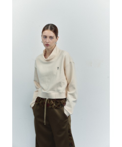 Muel Chic(ミュエルシック)の「Mia Pullover ミアプルオーバー(スウェット・レディース・ブラウン/ネイビー/ブラック/アイボリー・FREE)」の1枚目の写真