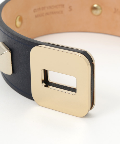 HELIOPOLE（エリオポール）の「MAISON BOINET スタッズバングル（バングル/リストバンド・レディース・ベージュ/ネイビー・SMALL）」の4枚目の写真