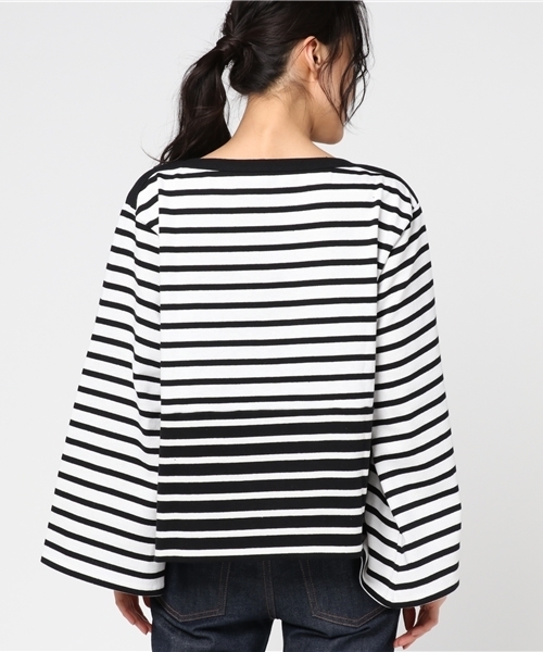 SHIPS（シップス）の「MAISON CHANTOISE: フレアスリーブトップ（Tシャツ/カットソー・レディース・ダークブルー/ホワイト・ONE SIZE）」の5枚目の写真