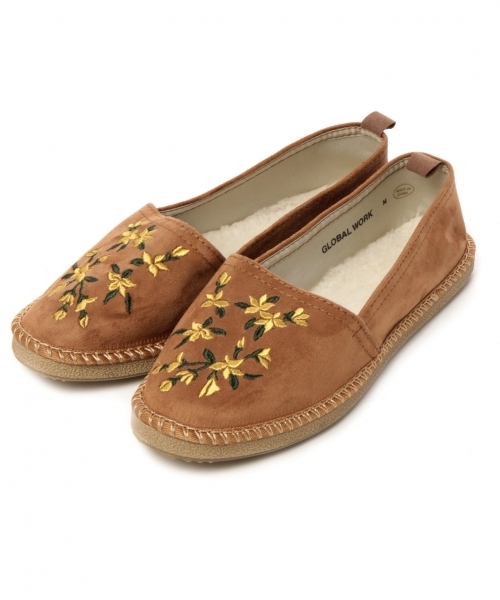 GLOBAL WORK（グローバルワーク）の「アソートソフトスリッポン/765840（スリッポン・レディース・ダークブラウン/ブラック/その他/イエロー/ベージュ/パープル・LARGE/MEDIUM）」の3枚目の写真