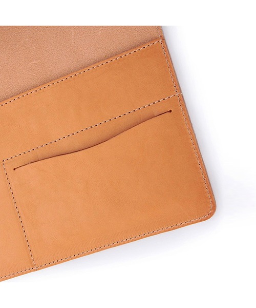 IL BISONTE(イルビゾンテ)の「IL BISONTE / ORIGINAL LEATHER / ノートカバー (A5 サイズ)(ステーショナリー・レディース・ダークブラウン/レンガ/ナチュラル/ライトブラウン/ブラック/オリーブ/レッド/グリーン/ネイビー/オレンジ/グレー・FREE)」の17枚目の写真
