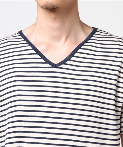 SHIPS（シップス）の「SHIPS×ott-tricot: Vネック Tシャツ（Tシャツ/カットソー・メンズ・ライトグレー/オフホワイト/ネイビー/コバルトブルー・SMALL/MEDIUM/LARGE/X-LARGE）」の10枚目の写真