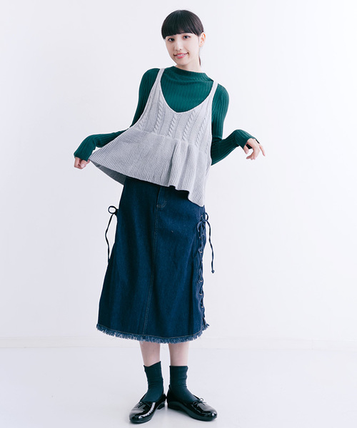 MERLOT（メルロー）の「ニットビスチェ1316（キャミソール・レディース・キャメル/ブラック/グリーン/グレー・FREE）」の8枚目の写真