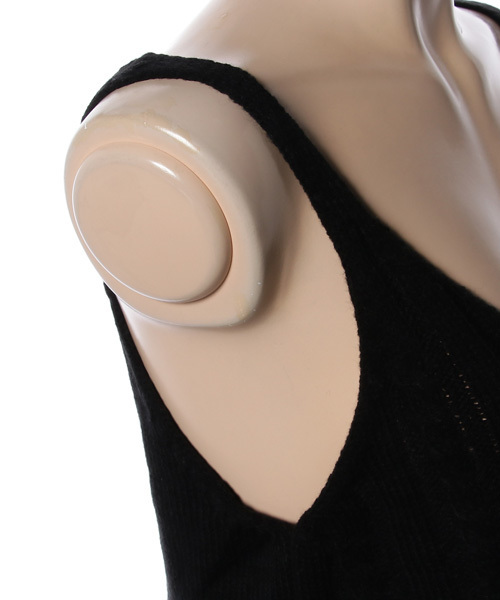 MERLOT（メルロー）の「ニットビスチェ1316（キャミソール・レディース・キャメル/ブラック/グリーン/グレー・FREE）」の15枚目の写真