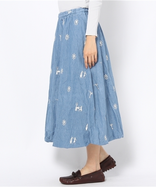 BEAMS BOY(ビームスボーイ)の「BEAMS BOY / 刺繍デニム バルーンスカート **(スカート・レディース・ブルー/ネイビー・ONE SIZE)」の3枚目の写真