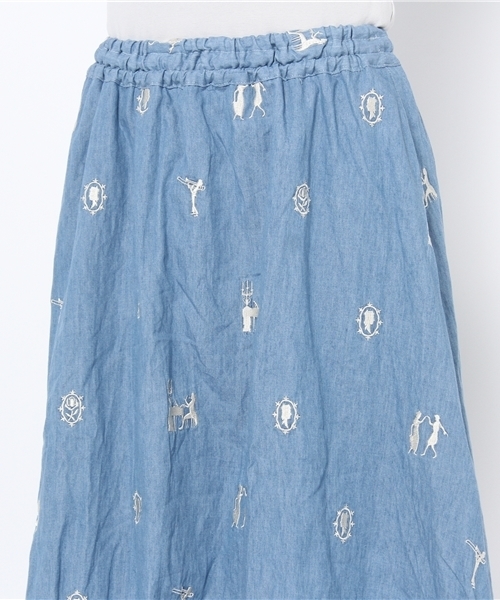 BEAMS BOY(ビームスボーイ)の「BEAMS BOY / 刺繍デニム バルーンスカート **(スカート・レディース・ブルー/ネイビー・ONE SIZE)」の5枚目の写真