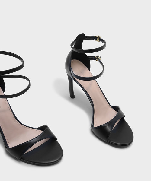 CHARLES & KEITH(チャールズ & キース)の「デュアルアンクルストラップサンダル / DUAL ANKLE STRAP SANDALS(パンプス・レディース・ブラウン系その他/ブラック・24.5cm/22.5cm/23.5cm/23cm/25cm)」の5枚目の写真
