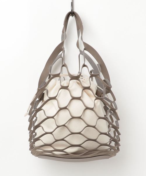 KOBE LETTUCE（コウベレタス）の「フィッシュネットフェイクレザートートバッグ レディース キャンバス巾着付き[B1159]神戸レタス（トートバッグ・レディース・ブラック/キャメル/グレイッシュベージュ・FREE）」の8枚目の写真