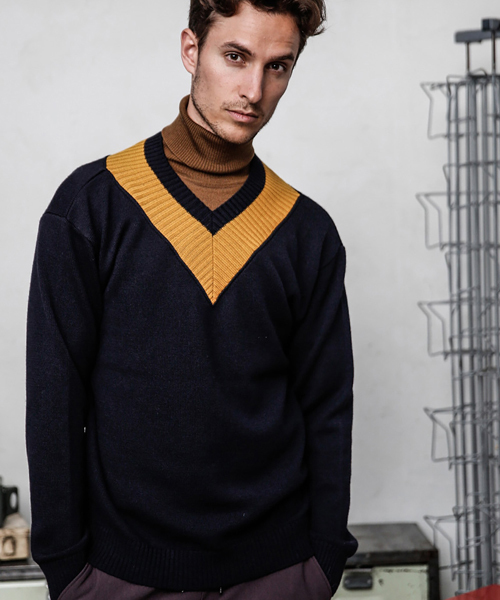 MR.OLIVE（ミスターオリーブ）の「7G SOFT WOOL KNIT / BIG SILHOUTTE CRICKET SWEATER（ニット/セーター・メンズ・ブラック/ネイビー/ブラウン・SMALL/MEDIUM/LARGE）」の3枚目の写真