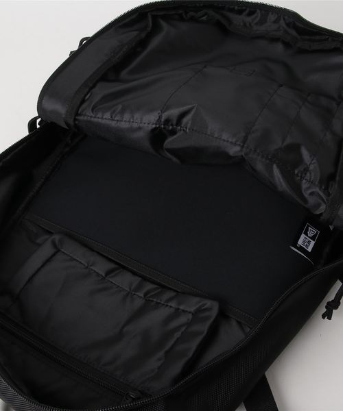 NEW ERA（ニューエラ）の「WEGO/NEW ERA Smart Pack（バックパック/リュック・メンズ・ブラック・FREE）」の2枚目の写真