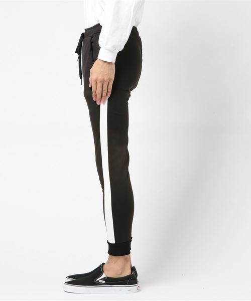 WEGO（ウィゴー）の「WEGO/裏起毛ラインジョガーストレッチスキニーパンツ（その他パンツ・メンズ・ブラック・SMALL/MEDIUM/LARGE/X-SMALL）」の7枚目の写真
