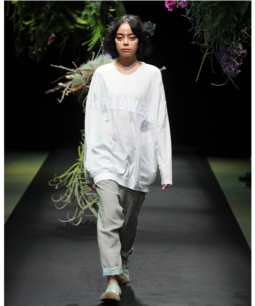 STOF(ストフ)の「PP教団カレッジプルオーバー ■(Tシャツ/カットソー・メンズ・ホワイト/ベージュ・X-SMALL/SMALL/MEDIUM)」の6枚目の写真