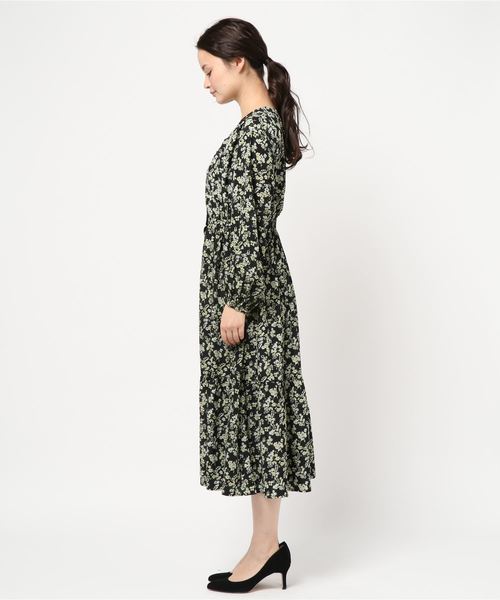 PAGEBOY（ページボーイ）の「フラワーロングワンピ（ワンピース・レディース・ホワイト/ブラック・FREE）」の16枚目の写真