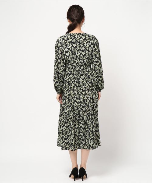 PAGEBOY（ページボーイ）の「フラワーロングワンピ（ワンピース・レディース・ホワイト/ブラック・FREE）」の22枚目の写真