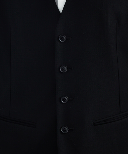 5351 POUR LES HOMMES(ゴーサンゴーイチプールオム)の「【セットアップ対応】スーパーブラックギャバセットアップジレ(ベスト・メンズ・ブラック・44/46/48/50)」の8枚目の写真