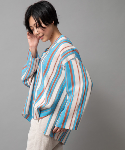 Munich（ミューニック）の「イタリア製ビスコースシルクストライプキーネックブラウス（シャツ/ブラウス・レディース・ホワイト/ベージュ/サックスブルー・FREE）」の13枚目の写真