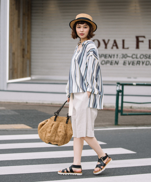 Munich（ミューニック）の「イタリア製ビスコースシルクストライプキーネックブラウス（シャツ/ブラウス・レディース・ホワイト/ベージュ/サックスブルー・FREE）」の20枚目の写真