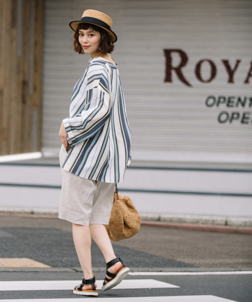 Munich（ミューニック）の「イタリア製ビスコースシルクストライプキーネックブラウス（シャツ/ブラウス・レディース・ホワイト/ベージュ/サックスブルー・FREE）」の21枚目の写真