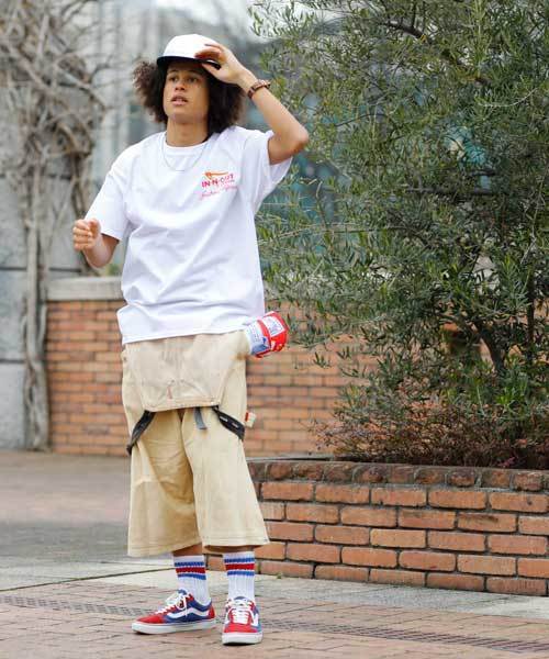 In-N-Out Burger（インアンドアウトバーガー）の「S/S TEE "1990 SHIRT"/ ショートスリーブＴ"1990シャツ”（Tシャツ/カットソー・メンズ・ホワイト・SMALL/MEDIUM/LARGE/X-LARGE）」の2枚目の写真