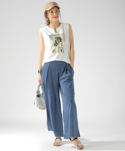 BAYFLOW(ベイフロー)の「カルフォルニアコットンノースリキーネックタンク(Tシャツ/カットソー・レディース・ホワイト/ブラック/ブラウン・FREE)」の11枚目の写真