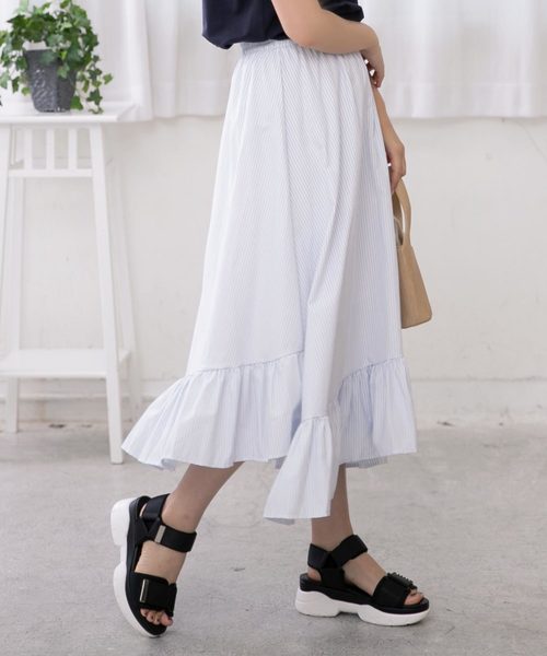 KOBE LETTUCE（コウベレタス）の「裾切替えロング丈ティアードフレアスカート（スカート・レディース・パープル/オフホワイト/ホワイト×ブルー/ホワイト×ブラック/ブルー系その他・FREE）」の3枚目の写真