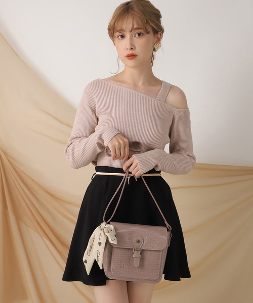 one after another NICE CLAUP(ワンアフターアナザーナイスクラップ)の「スカーフ付きショルダーバッグ(ショルダーバッグ・レディース・ブラック/ダークブラウン/モカ・FREE)」の5枚目の写真