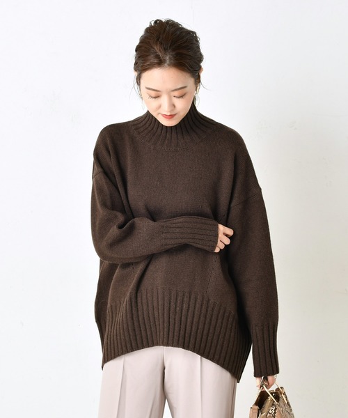 DouDou(ドゥドゥ)の「BIGタートル(ニット/セーター・レディース・ホワイト/ブルー/ブラウン・FREE)」の2枚目の写真