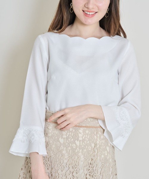 tocco closet（トッコ　クローゼット）の「【ZOZO限定】レース付き袖口フレアスカラネックブラウス（シャツ/ブラウス・レディース・ブルー系その他/ラベンダー/オフホワイト/ピンク/ブラック・M）」の3枚目の写真