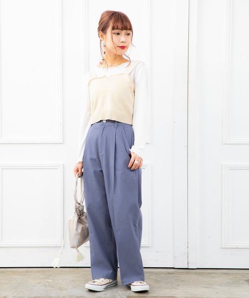 DuKKah(デュカ)の「dukkah/【低身長に優しいXSサイズ】タックストレートワイドパンツ(チノパンツ・レディース・サックスブルー/ピンク/アイボリー・FREE)」の14枚目の写真