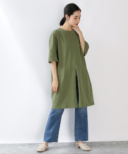 LOWRYS FARM（ローリーズファーム）の「スリットＢＩＧＴＥＥ　882746（Tシャツ/カットソー・レディース・チャコールグレー/ベージュ/オフホワイト/カーキ・FREE）」の5枚目の写真