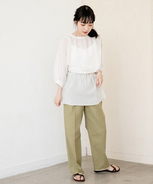 LOWRYS FARM（ローリーズファーム）の「ソデボリュームブラウス6S　888233（シャツ/ブラウス・レディース・ブラック/オフホワイト/グリーン系その他・FREE）」の5枚目の写真