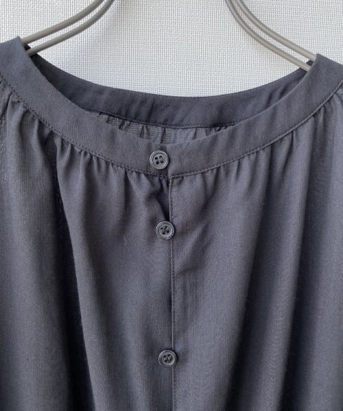 LOWRYS FARM（ローリーズファーム）の「ソデボリュームブラウス6S　888233（シャツ/ブラウス・レディース・ブラック/オフホワイト/グリーン系その他・FREE）」の15枚目の写真