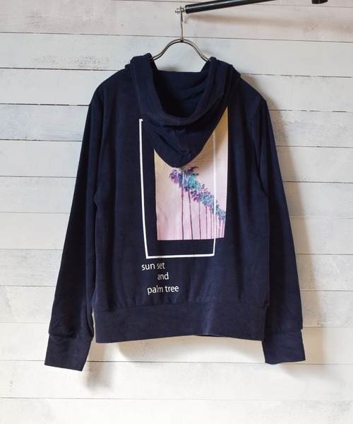 INNOCENT（イノセント）の「パイル　 プリントジップパーカー（パーカー・レディース・ブラック/ネイビー・LARGE/MEDIUM）」の7枚目の写真