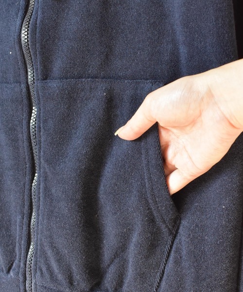 INNOCENT（イノセント）の「パイル　 プリントジップパーカー（パーカー・レディース・ブラック/ネイビー・LARGE/MEDIUM）」の10枚目の写真