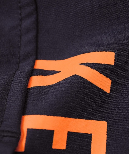 GLAZOS（グラソス）の「4wayストレッチ・スタンドジップアップジャケット（ナイロンジャケット・キッズ・ブラック/ネイビー・150cm/130cm/160cm/140cm）」の4枚目の写真