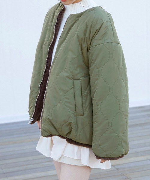 one after another NICE CLAUP（ワンアフターアナザーナイスクラップ）の「キルティング×ファーリバーシブルブルゾン（ダウンジャケット/コート・レディース・アイボリー/ブラウン/モカ・FREE）」の16枚目の写真