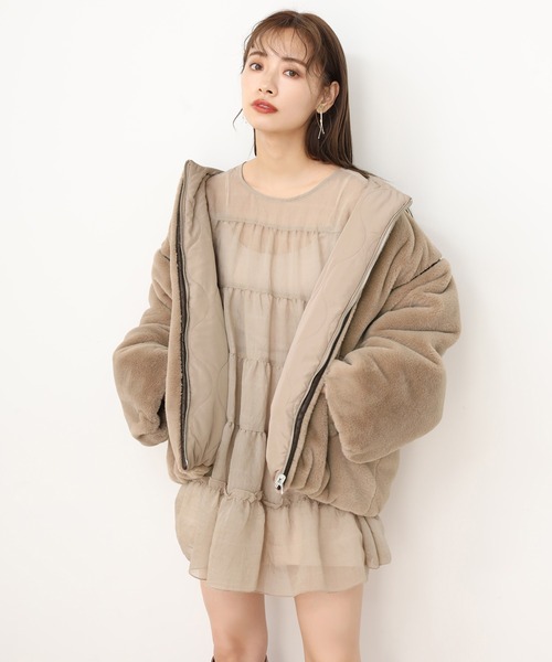 one after another NICE CLAUP（ワンアフターアナザーナイスクラップ）の「キルティング×ファーリバーシブルブルゾン（ダウンジャケット/コート・レディース・アイボリー/ブラウン/モカ・FREE）」の5枚目の写真