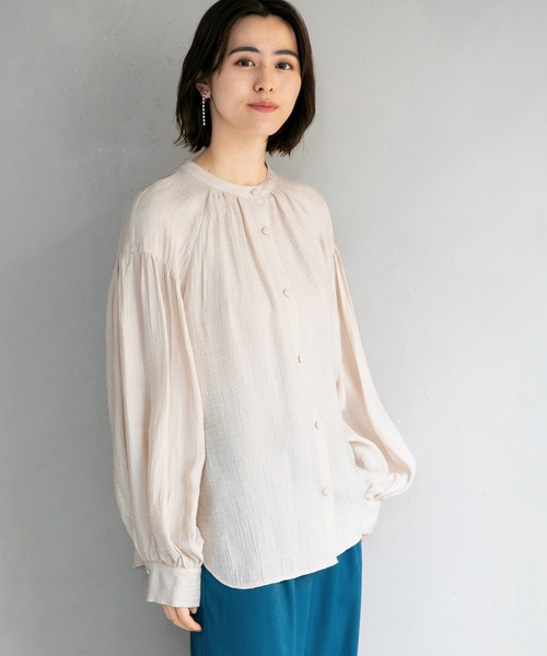 LEPSIM（レプシィム）の「ソデフワブラウス　926341（シャツ/ブラウス・レディース・チャコールグレー/ブルー/アイボリー・FREE）」の2枚目の写真