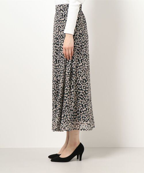 flower（フラワー）の「スウィンギングフレアスカート（スカート・レディース・ブラック/グリーン・FREE）」の3枚目の写真