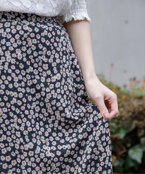 flower（フラワー）の「スウィンギングフレアスカート（スカート・レディース・ブラック/グリーン・FREE）」の8枚目の写真