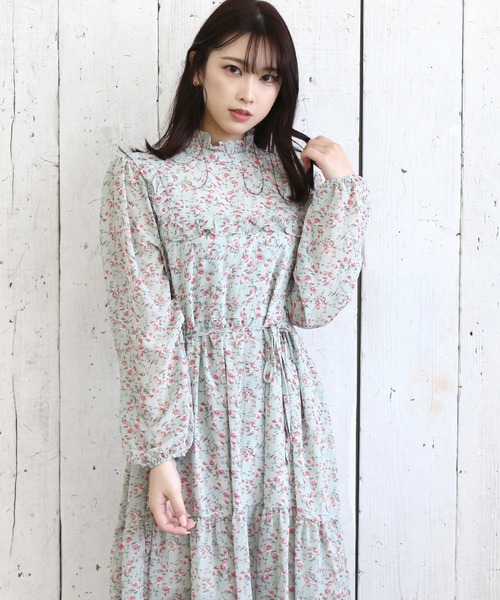 Roomy's（ルーミーズ）の「フラワープリントラッフルワンピース（ワンピース・レディース・ブルー/ピンク/ベージュ・FREE）」の8枚目の写真