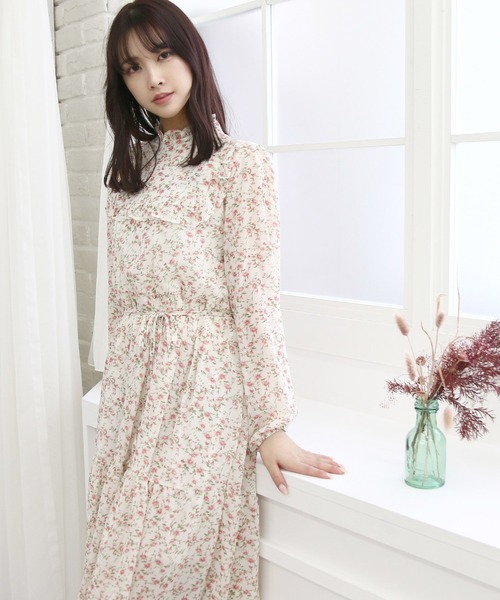 Roomy's（ルーミーズ）の「フラワープリントラッフルワンピース（ワンピース・レディース・ブルー/ピンク/ベージュ・FREE）」の12枚目の写真