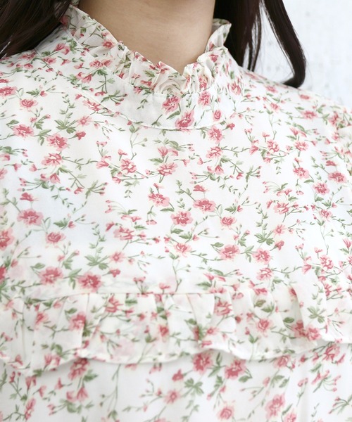 Roomy's（ルーミーズ）の「フラワープリントラッフルワンピース（ワンピース・レディース・ブルー/ピンク/ベージュ・FREE）」の17枚目の写真