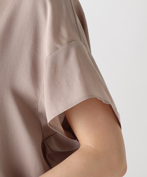 JET（ジェット）の「◆【ウォッシャブル】テロントサテン半袖ブラウス（シャツ/ブラウス・レディース・ブラック/カーキ/ベビーピンク/ライトベージュ・80/04）」の17枚目の写真