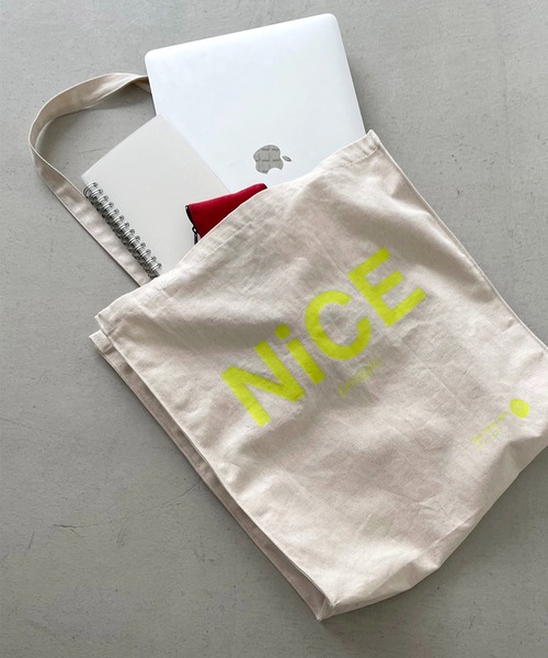 CANAL JEAN（キャナルジーン）の「RED CHOP WORKS(レッドチョップワークス) 蛍光ロゴエコバッグ（トートバッグ・レディース・イエロー/オレンジ・ONE SIZE）」の2枚目の写真