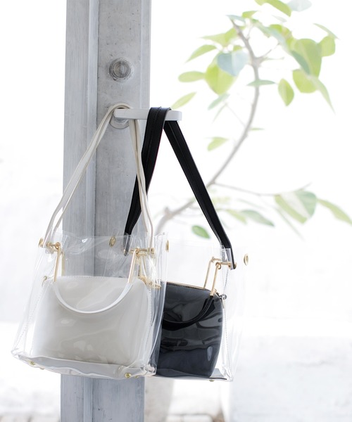 Julia Boutique（ジュリアブティック）の「ポーチ付きクリアハンドバッグ・ショルダーバッグ/21093（ハンドバッグ・レディース・ホワイト/ブラック・ONE）」の10枚目の写真