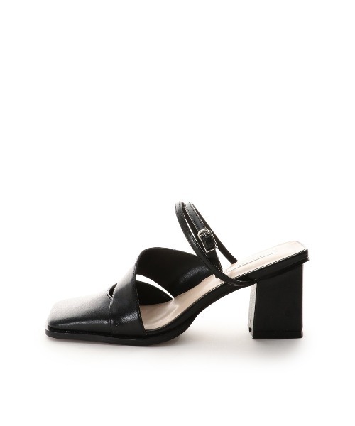 REDYAZEL（レディアゼル）の「スクエアトゥストラップミュールサンダル（サンダル・レディース・ベージュ/ブラック/シルバー・SMALL/MEDIUM/LARGE）」の4枚目の写真