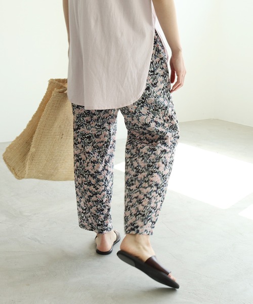 yuni＊コットンキュプラblooming print earasticパンツ yuni（ユニ ）の「《2021 early autumn 》コットン/キュプラ