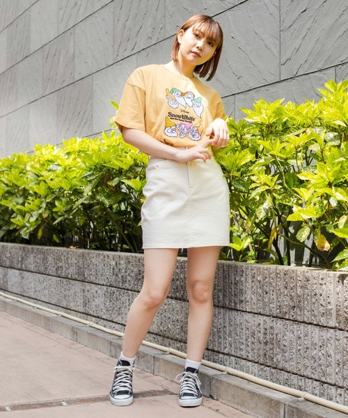 Disney(ディズニー)の「∴WEGO/別注 Disney刺繍Tシャツ(Tシャツ/カットソー・レディース・ダークグリーン/イエロー/ブルー・FREE)」の11枚目の写真